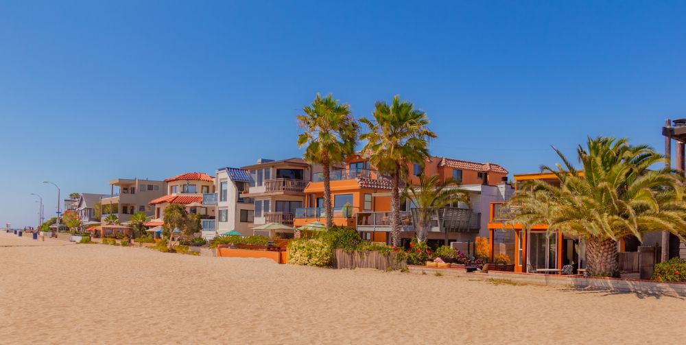 Mission bay beach house with sand, beach house with palm trees